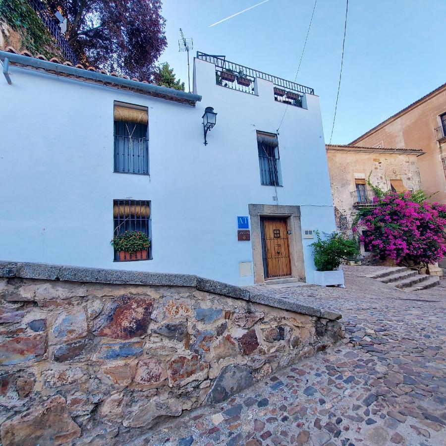 Casa Leyendas de Cáceres - en plena zona monumental Exterior foto